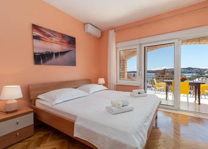 Apartment Bikaca 1 *