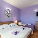 Appartement Bikaca 1 *